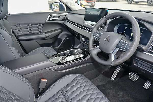 2025 Mitsubishi Outlander Exceed ZM