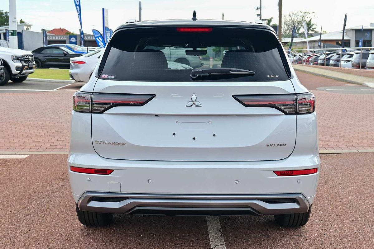 2025 Mitsubishi Outlander Exceed Tourer ZM