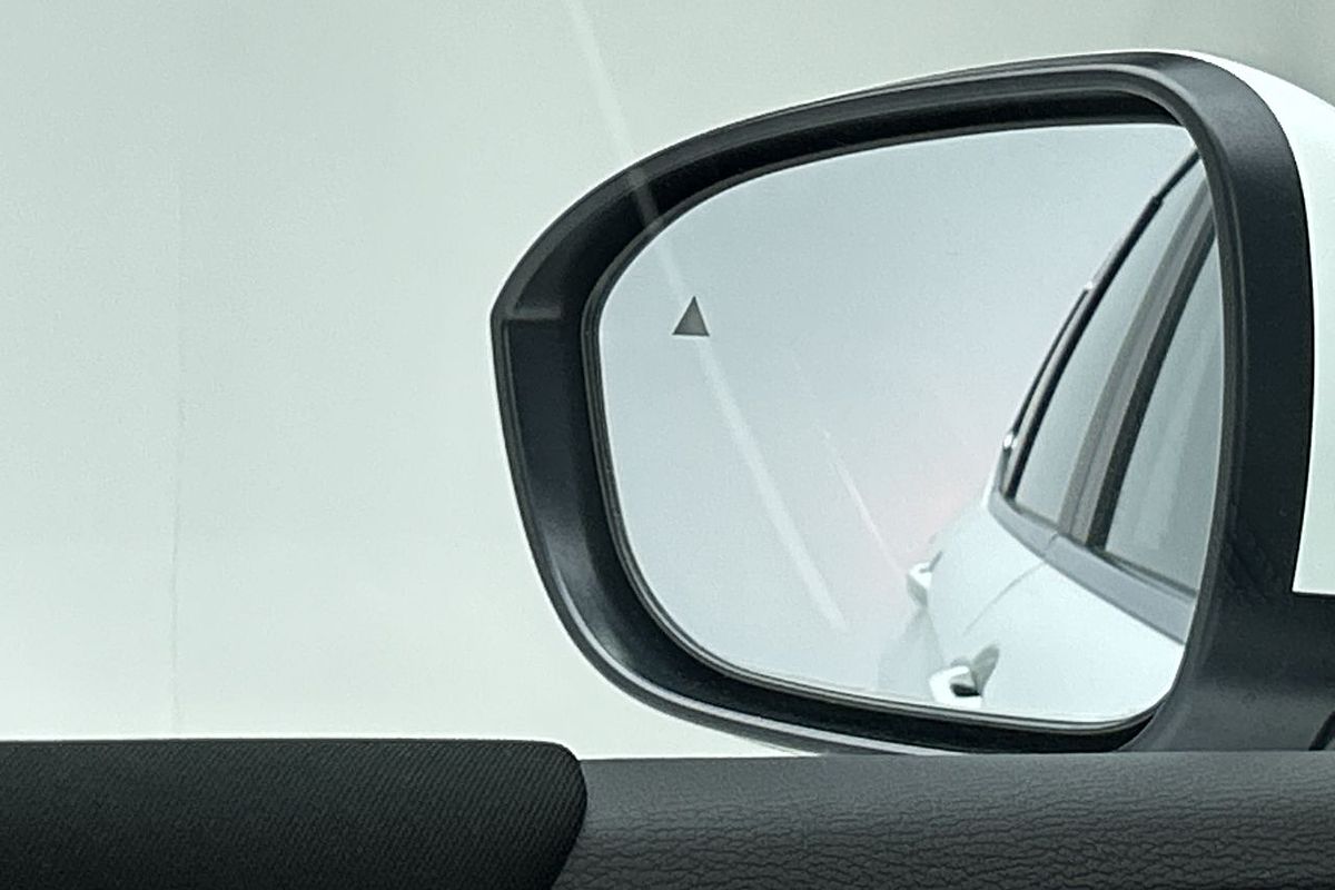 2024 Mitsubishi Outlander ES ZM