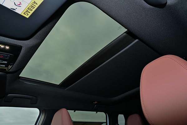 2025 Mitsubishi Outlander Exceed Tourer ZM