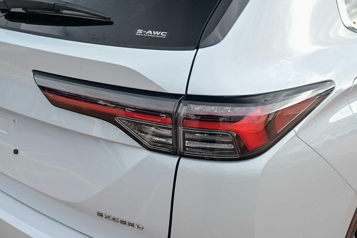 2025 Mitsubishi Outlander Exceed Tourer ZM