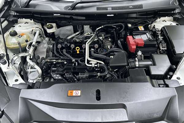 2024 Mitsubishi Outlander LS ZM