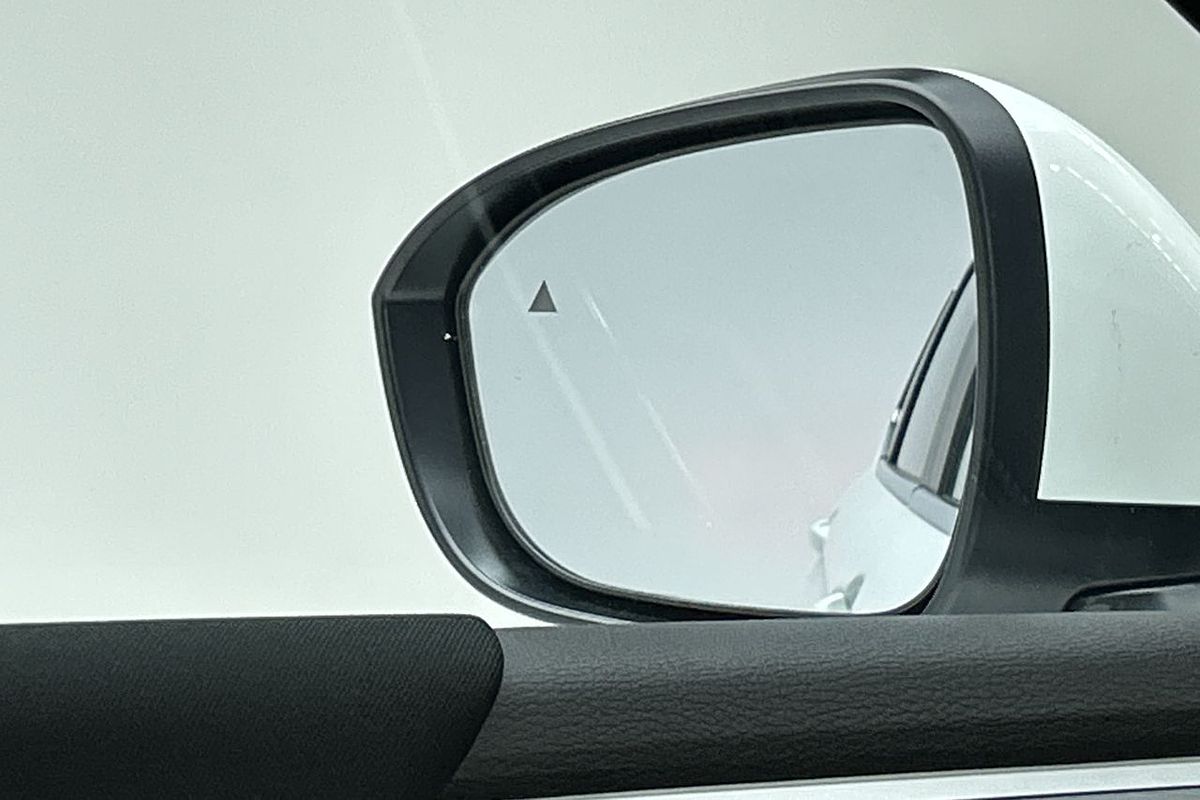 2024 Mitsubishi Outlander LS ZM