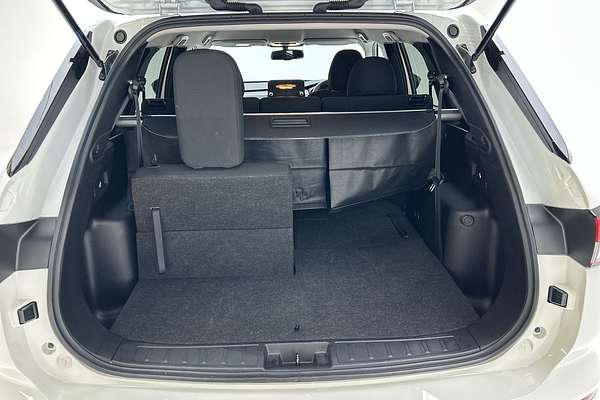 2024 Mitsubishi Outlander LS ZM