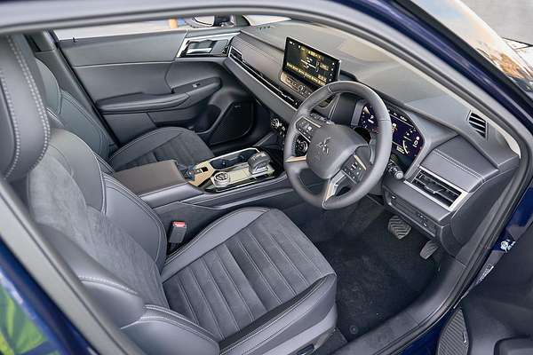 2025 Mitsubishi Outlander Aspire ZM