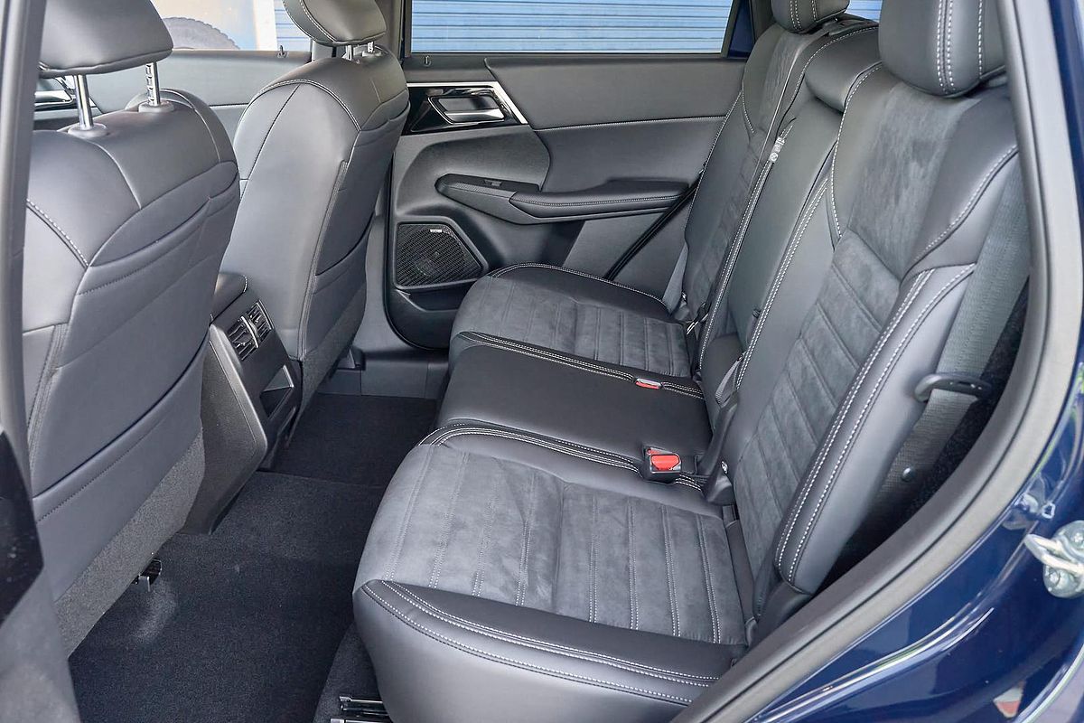2025 Mitsubishi Outlander Aspire ZM