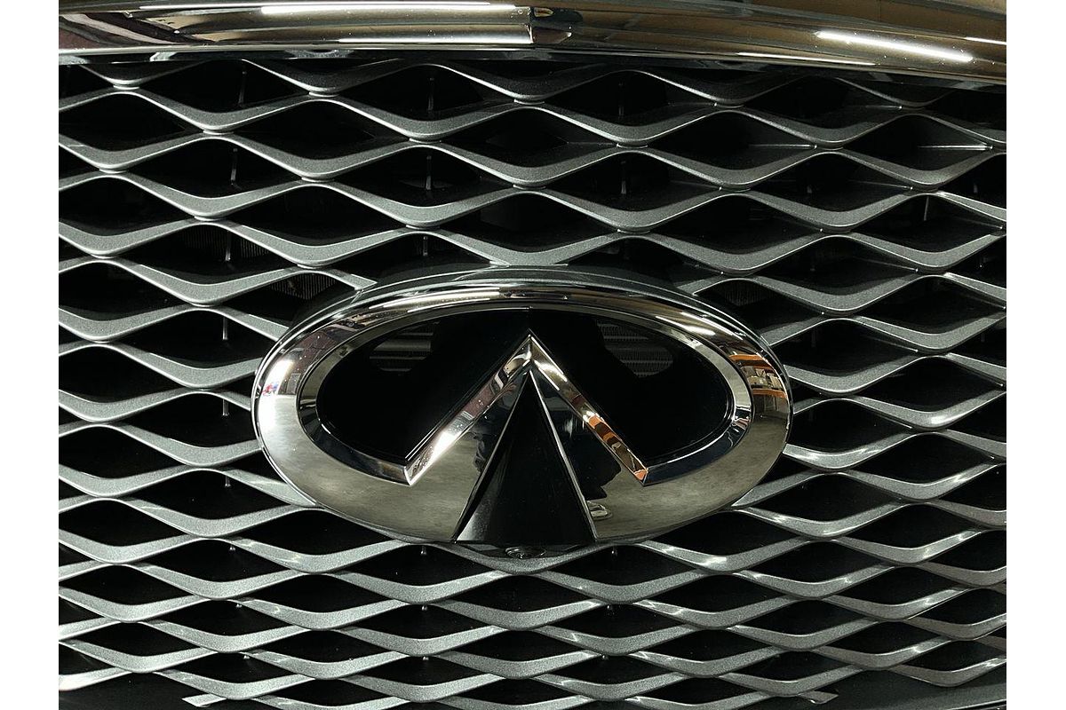 2018 INFINITI QX80 S Premium Z62