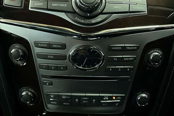 2018 INFINITI QX80 S Premium Z62