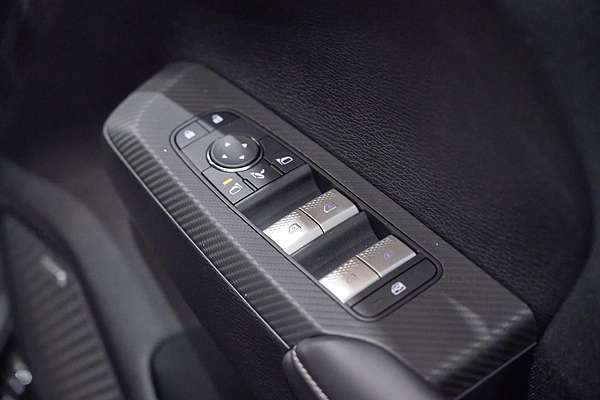 2025 Mitsubishi Outlander LS ZM