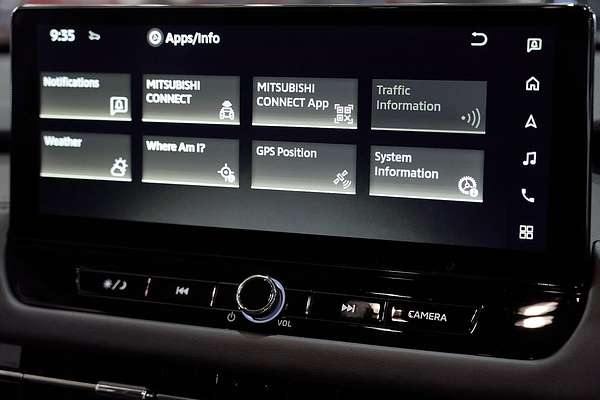 2025 Mitsubishi Outlander LS ZM