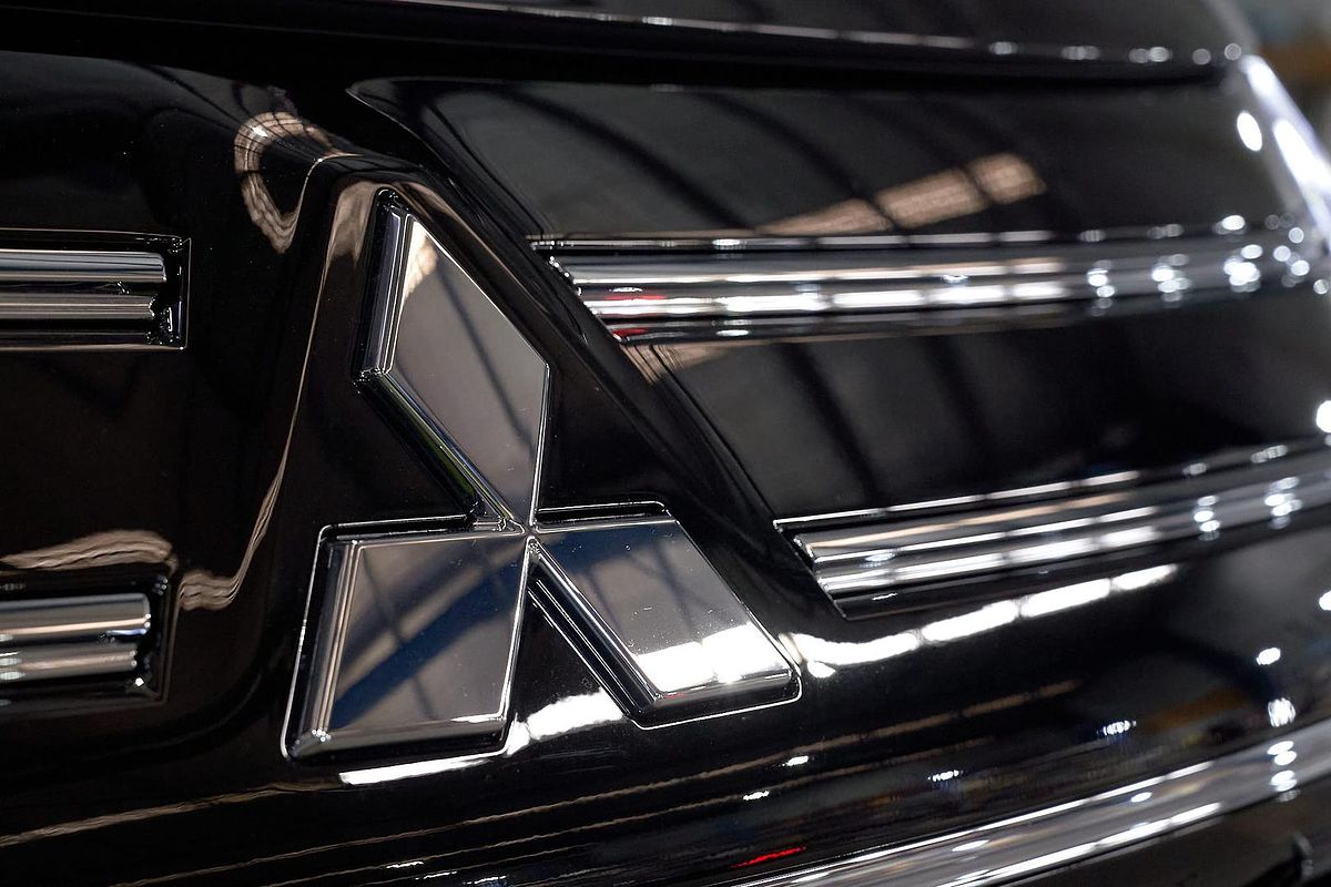 2025 Mitsubishi Outlander LS ZM