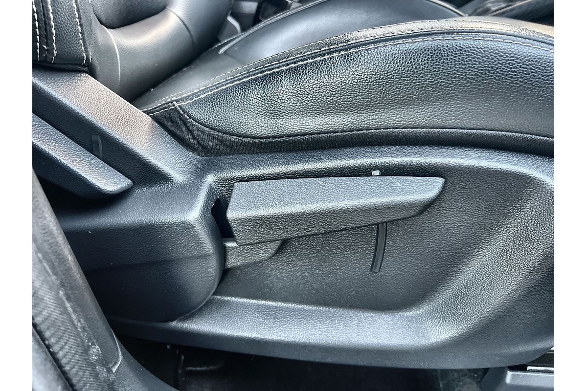 2018 MG ZS Essence AZS1