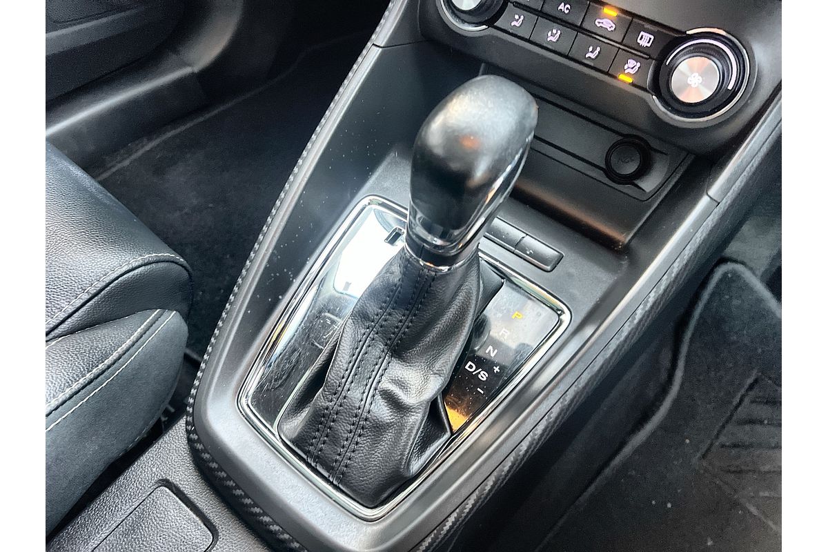 2018 MG ZS Essence AZS1