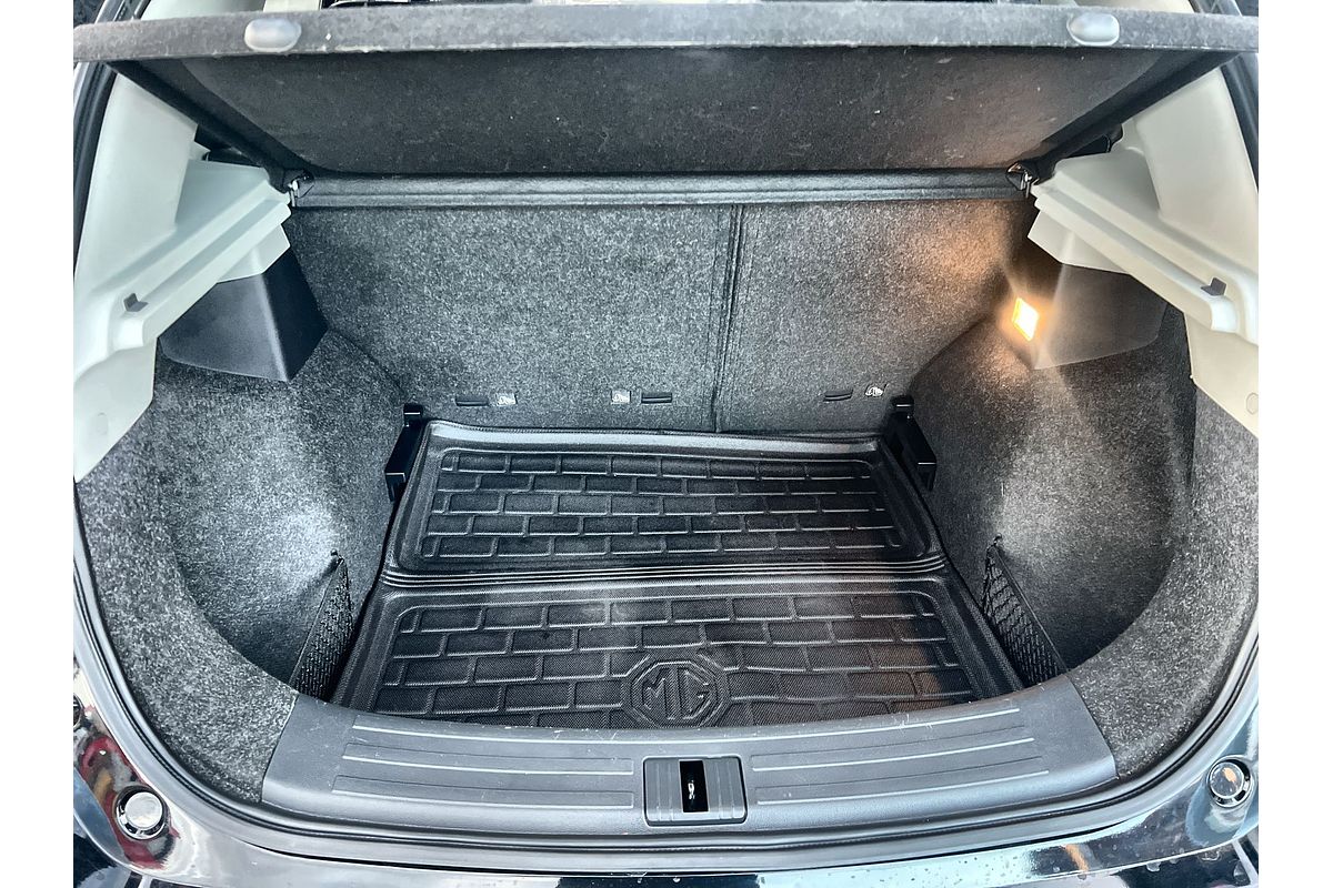 2018 MG ZS Essence AZS1