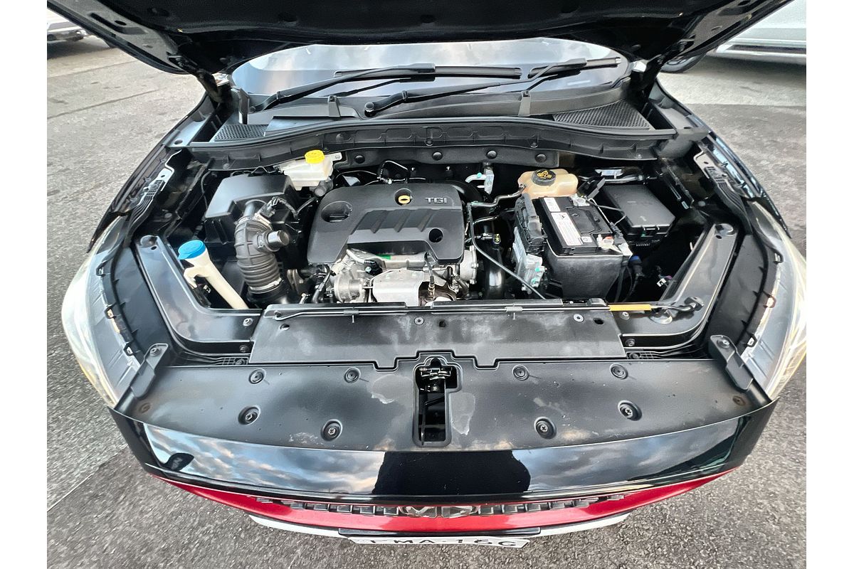 2018 MG ZS Essence AZS1