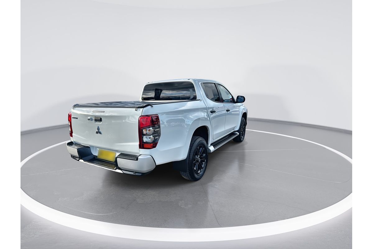 2022 Mitsubishi Triton GLX-R MR 4X4