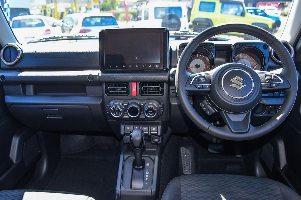 2025 Suzuki Jimny