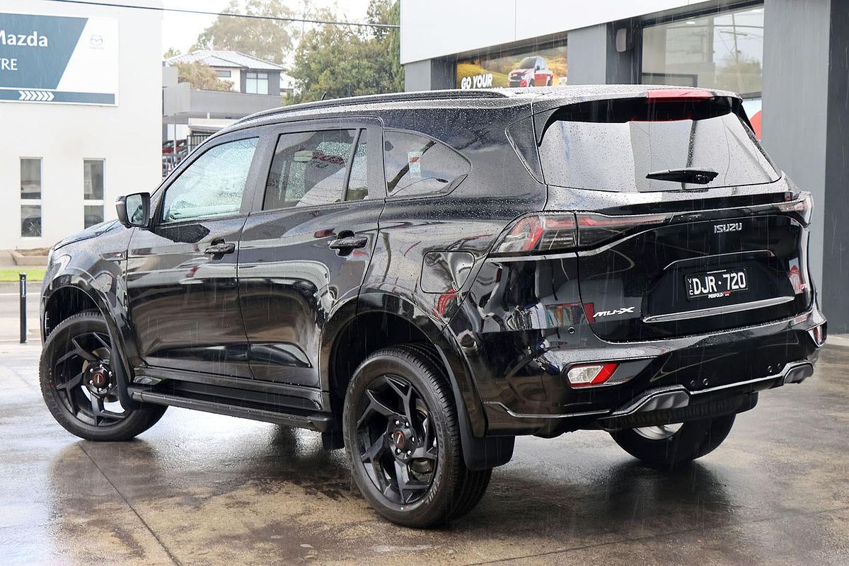 2025 Isuzu MU-X X-TERRAIN