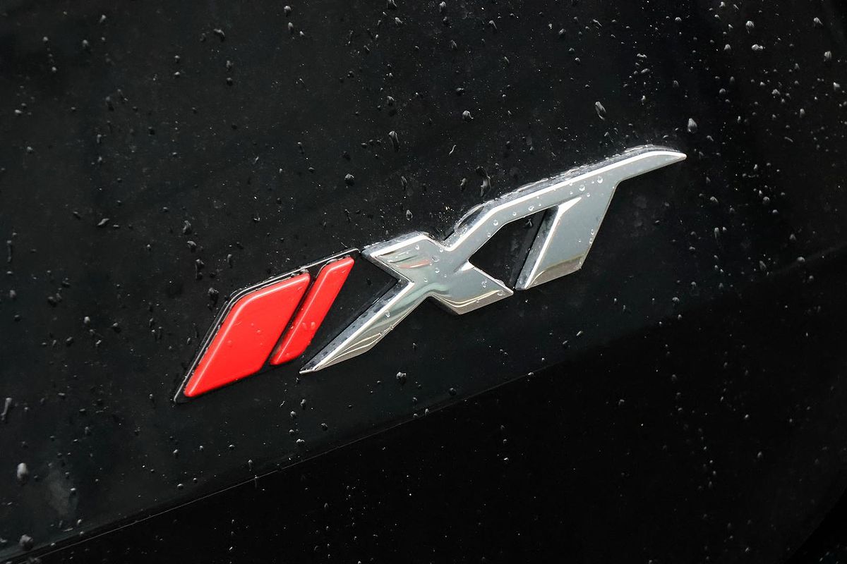 2025 Isuzu MU-X X-TERRAIN