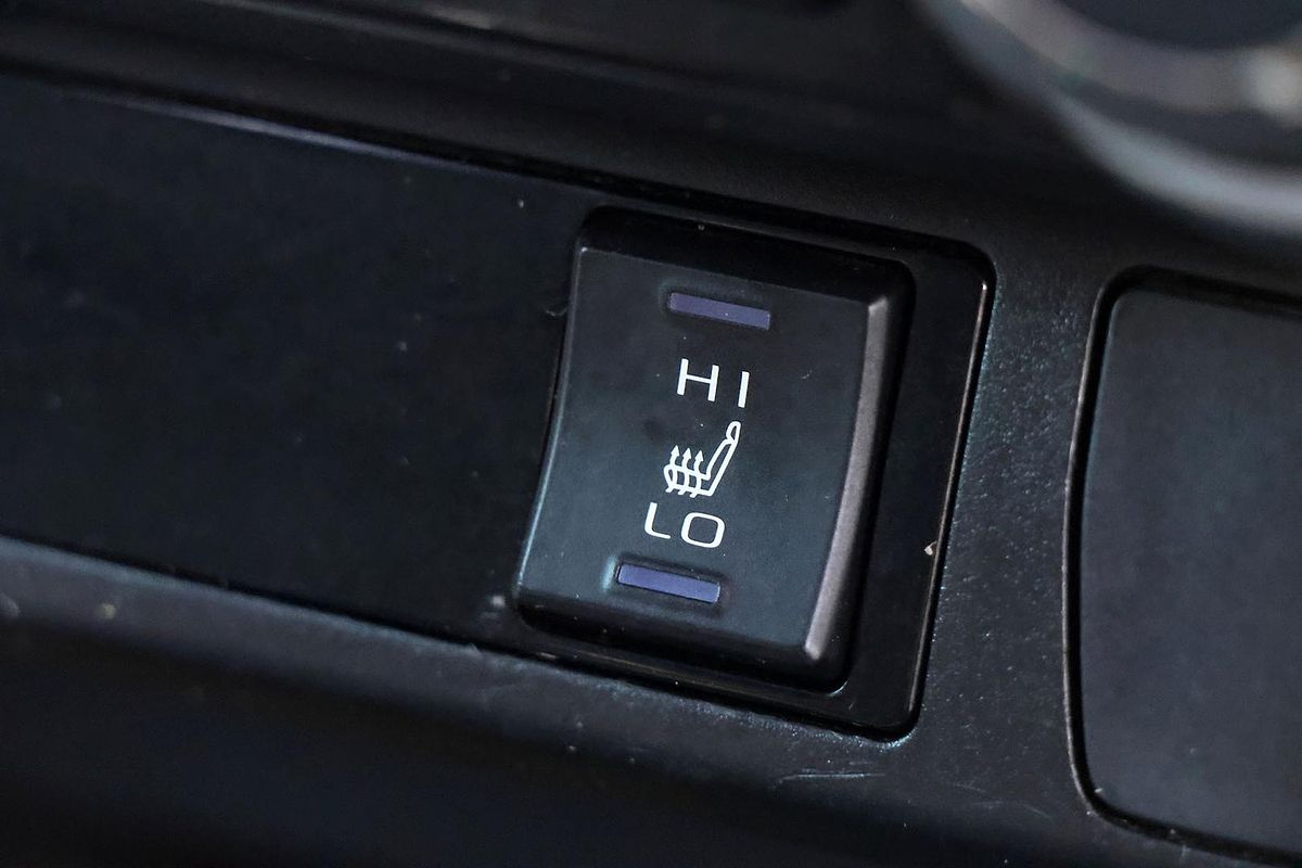 2019 Toyota RAV4 Cruiser AXAH54R