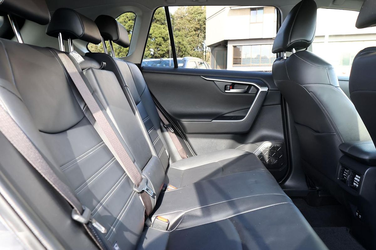 2019 Toyota RAV4 Cruiser AXAH54R