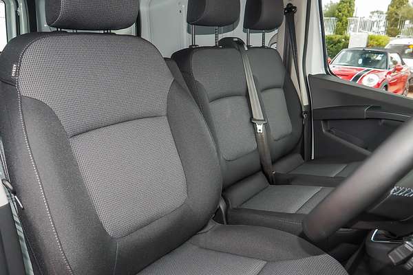 2023 Renault Trafic Pro X82 LWB