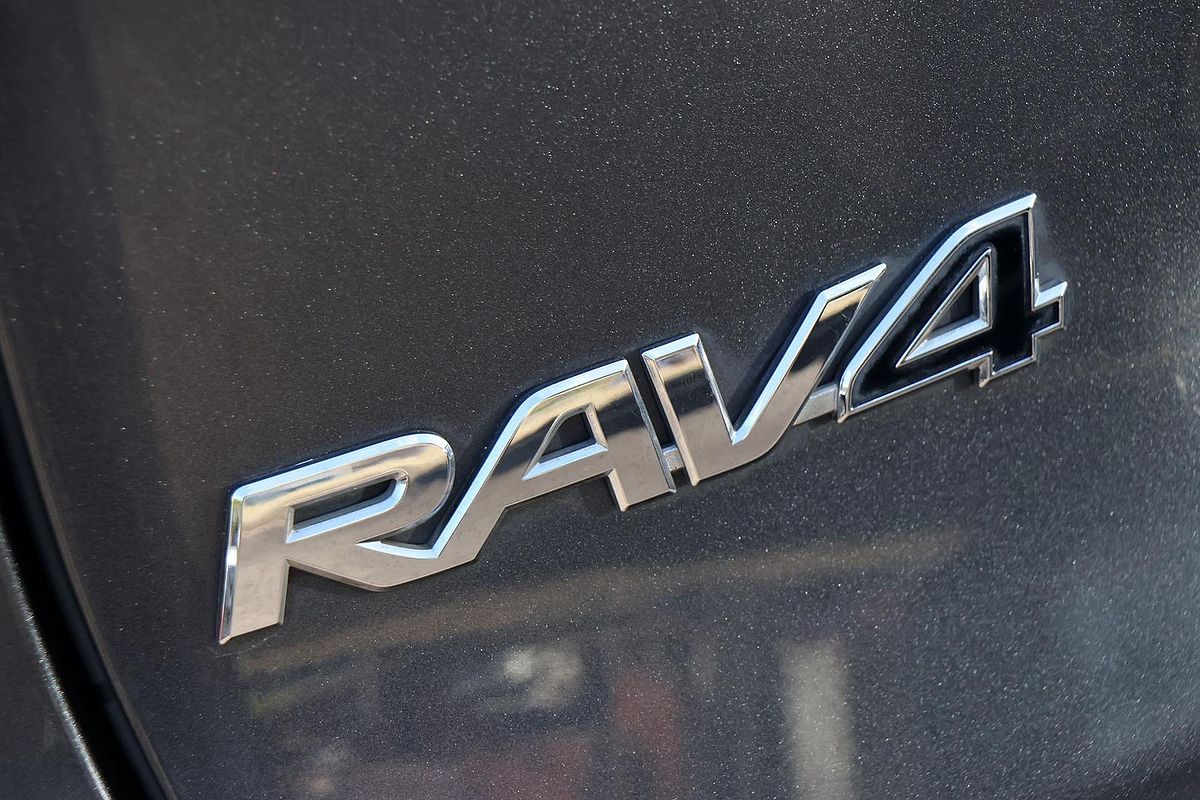 2019 Toyota RAV4 Cruiser AXAH54R