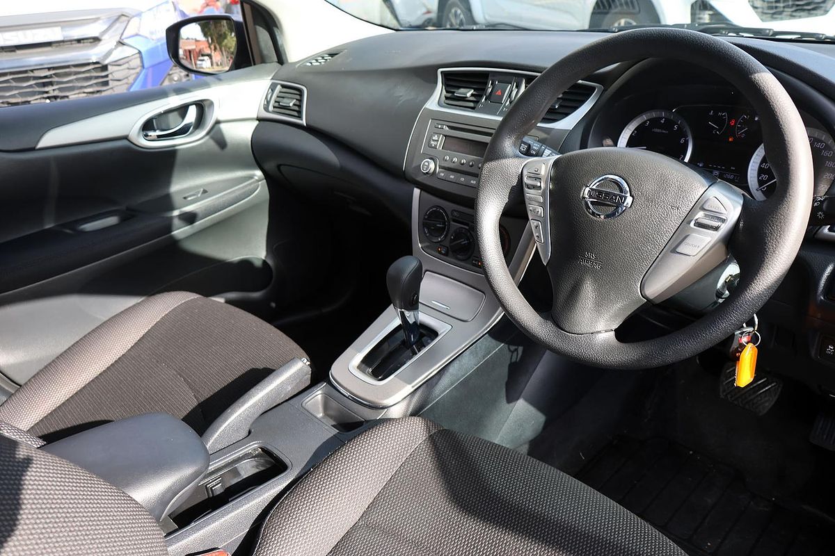 2014 Nissan Pulsar ST C12