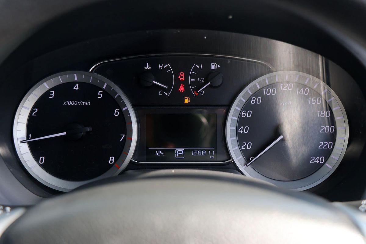 2014 Nissan Pulsar ST C12
