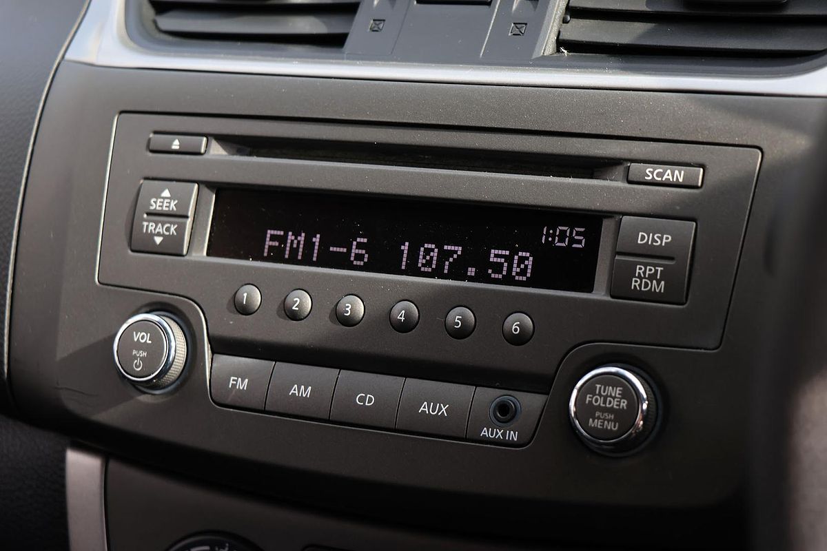 2014 Nissan Pulsar ST C12