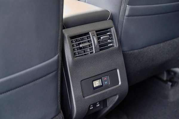2025 Mitsubishi Outlander Exceed ZM