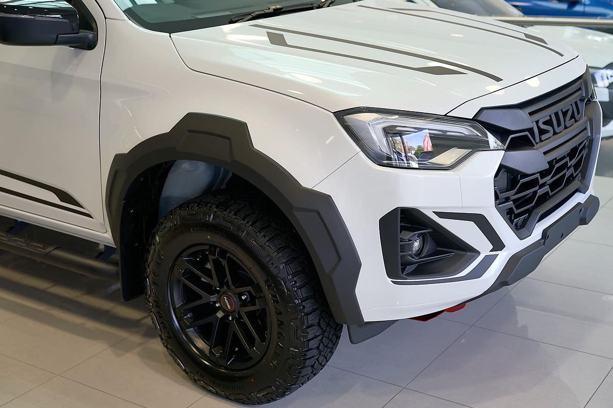 2025 Isuzu D-MAX BLADE 4X4