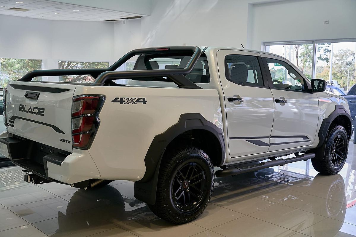 2025 Isuzu D-MAX BLADE 4X4