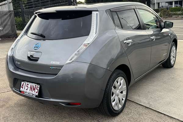 2016 Nissan LEAF ZE0