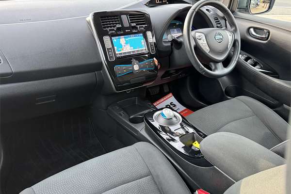 2016 Nissan LEAF ZE0