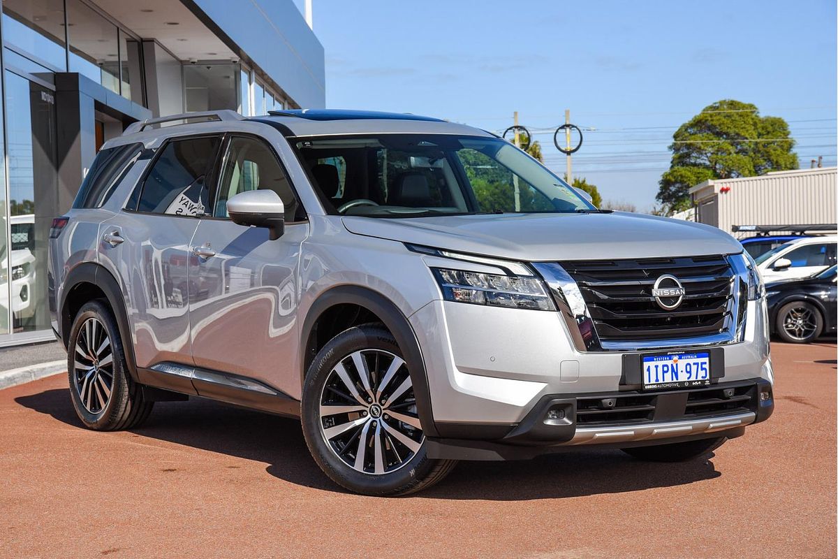2023 Nissan Pathfinder Ti-L R53