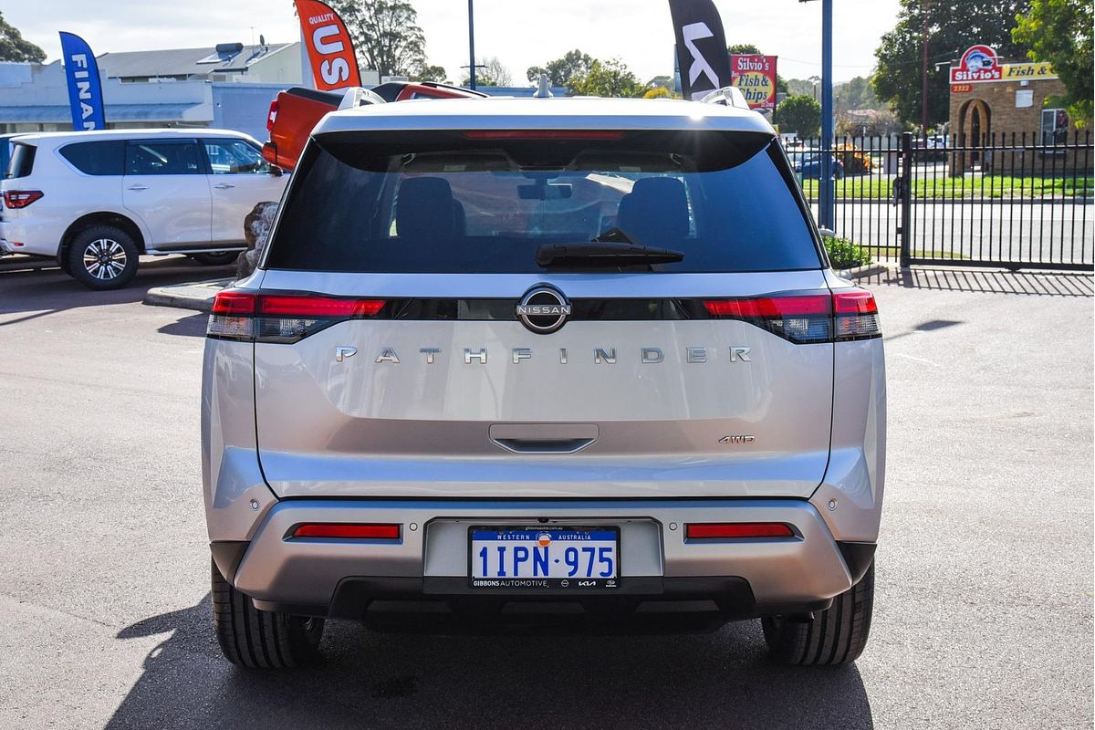 2023 Nissan Pathfinder Ti-L R53