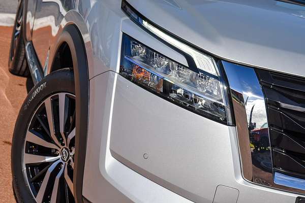 2023 Nissan Pathfinder Ti-L R53