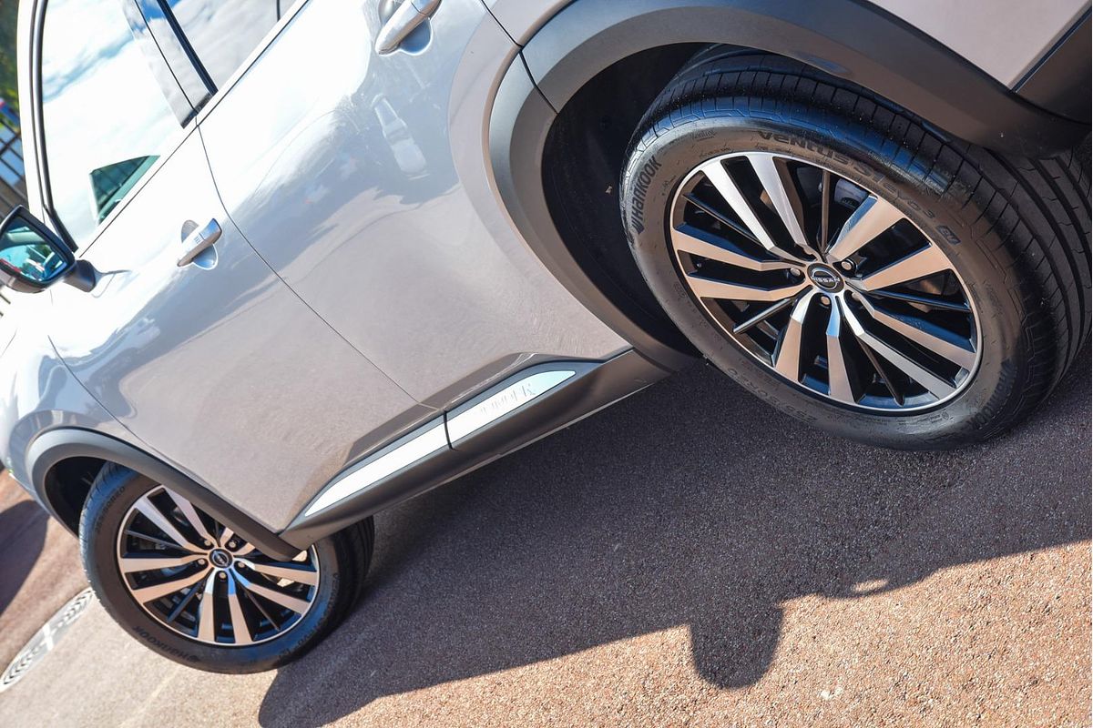 2023 Nissan Pathfinder Ti-L R53