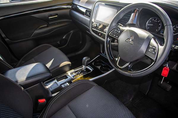 2020 Mitsubishi Outlander ES ZL