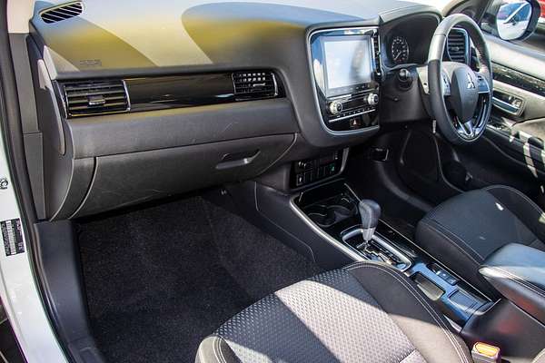 2020 Mitsubishi Outlander ES ZL