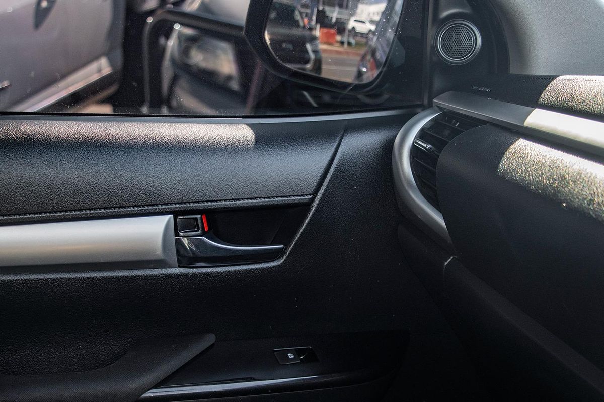 2019 Toyota Hilux SR5 GUN126R 4X4