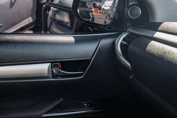 2019 Toyota Hilux SR5 GUN126R 4X4