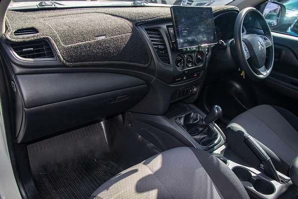 2018 Mitsubishi Triton GLX MR 4X4