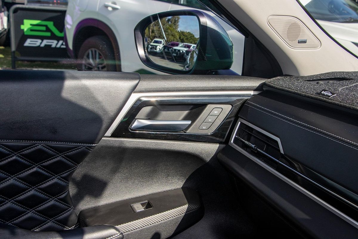 2021 Mitsubishi Outlander Exceed ZM