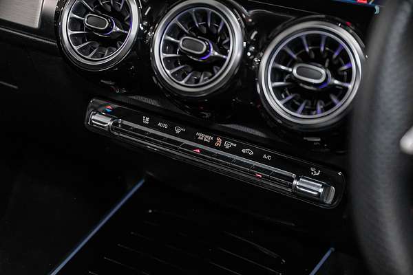 2024 Mercedes-Benz GLB-Class GLB200 X247