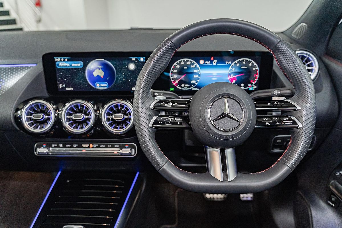 2025 Mercedes-Benz GLA-Class GLA200 H247