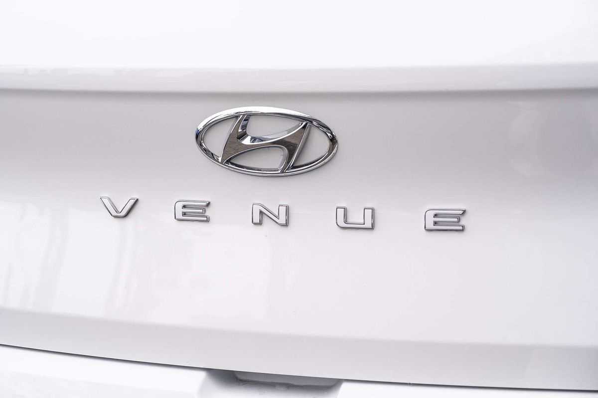 2024 Hyundai Venue Elite QX.V5