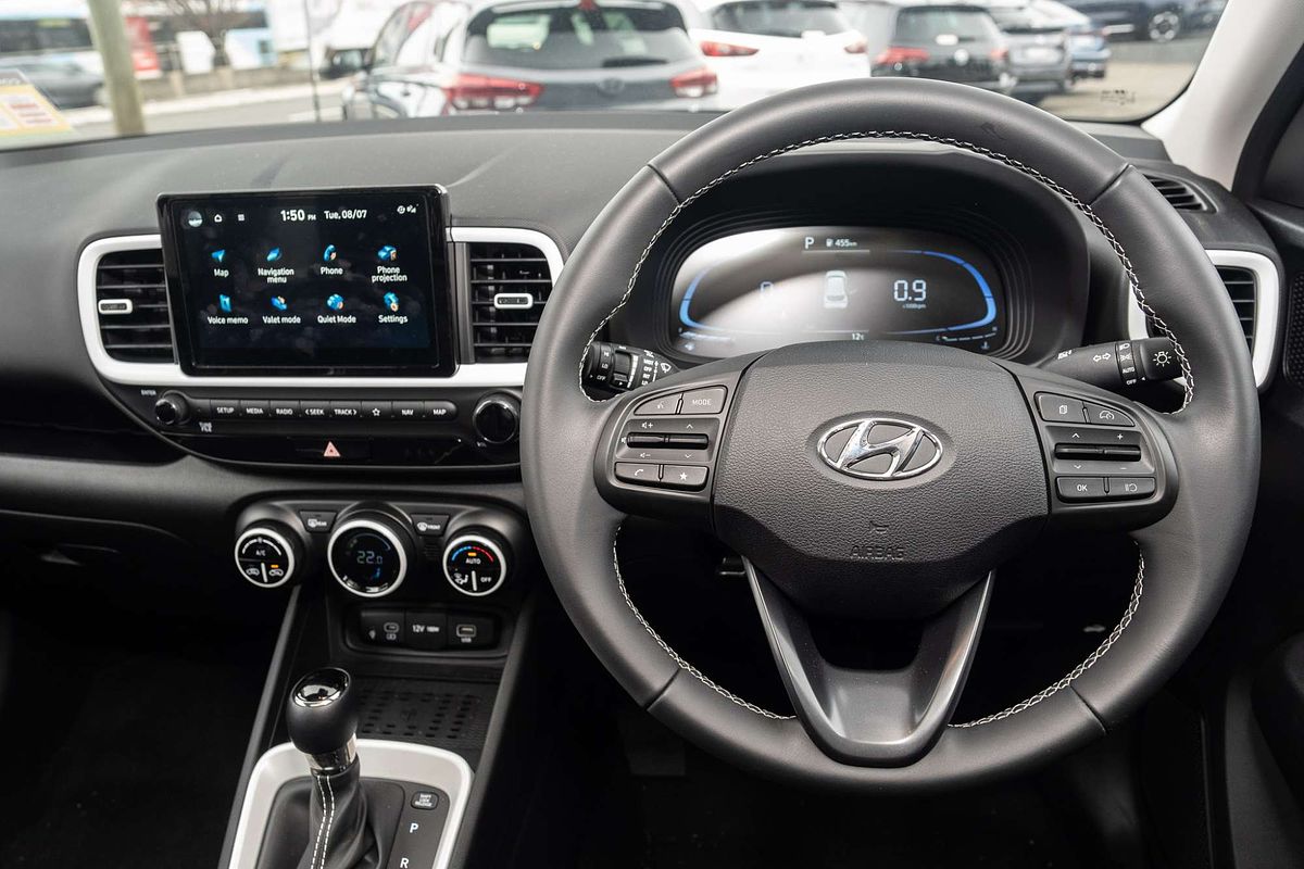 2024 Hyundai Venue Elite QX.V5