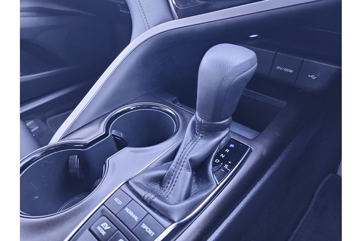2021 Toyota Camry Ascent AXVH70R